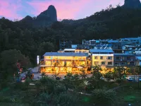 Isle Sojourn & Light Seek B&B (Waterside Danxia Branch, Danxia Mountain National Scenic Area)​ Hotels in Renhua