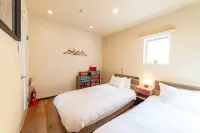 The Boxy Awaji - Inns