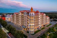 Urba Hotel (Russian Style Pedestrian Street) - Parking