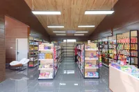 昭蘇星瀾院民宿（昭蘇濕地公園店） - 停車場