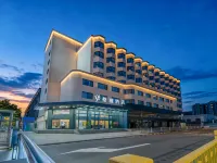 GYA Hotel (Tianshui Railway Station) Hotels near Tianshui Maijishan Airport