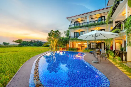 Sunkissed Paddy Hoi An Villa - مسبح غير متناهي