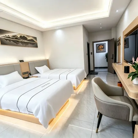 Zhaojun Smart Hotel (Wumeng Grass Plain)