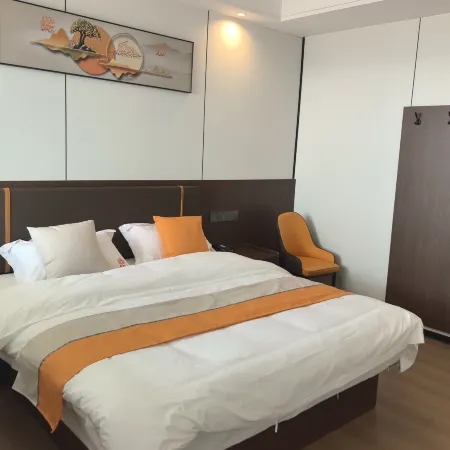 Wuyue Hotel Hotels in Huaibin