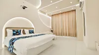 Yuechengju Homestay (Baicheng Railway Station Fortune Plaza) Hoteles en 