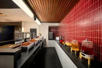 Harbin Yinyu Designer Hotel (Central Street, Chinese Baroque Branch) - Airport Shuttle