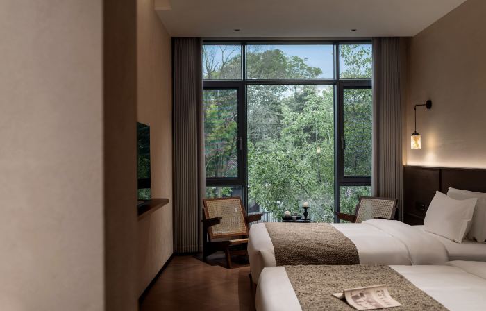 Shaoshan Qingshuitang Lakeside Retreat