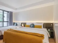 LILYBETH HOTEL PRATUNAM Hotel dekat Dermaga Witthayu