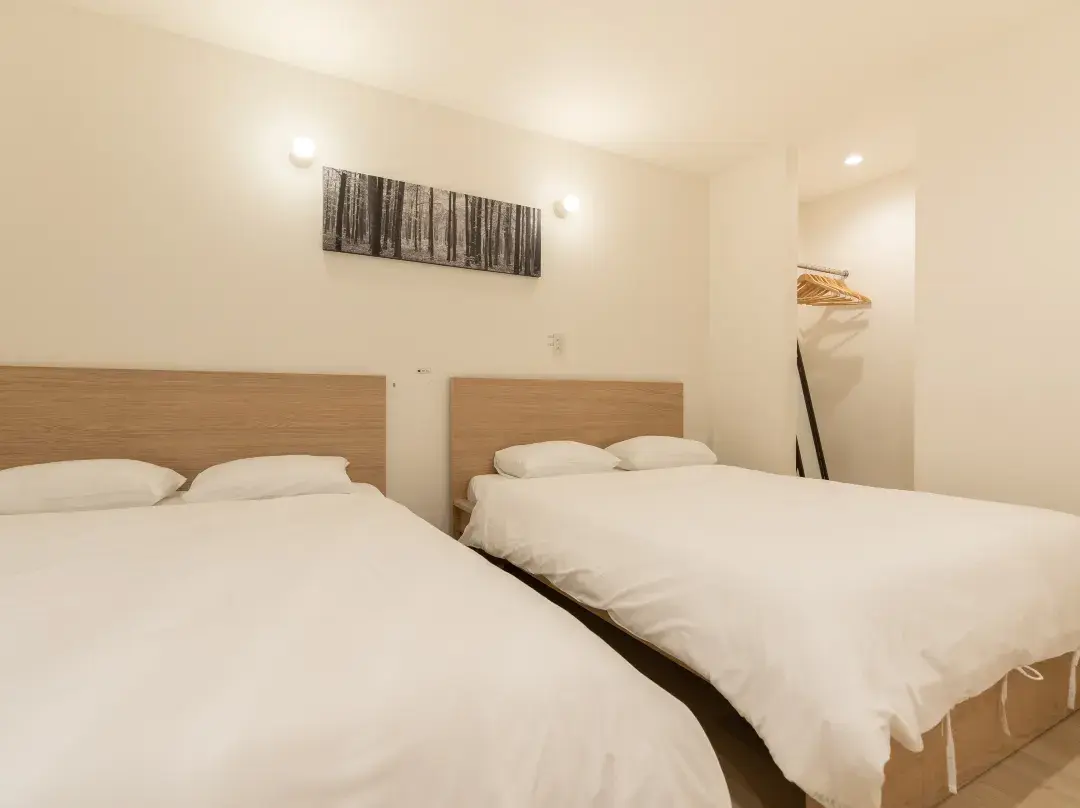Sunflowerhouse102 - Osaka