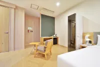 Changwon Palyongdong Hound Hotel Changwon Terminal - motel