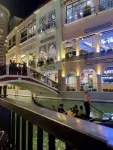 1BR Suite BGC Venice Grand Canal Staycation - 屋上プール