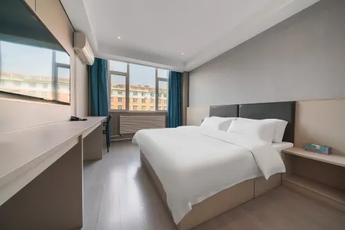 Rujia Pebble Hotel (Xinyang West Street Yangcheng No. 2 Middle School) - Gym