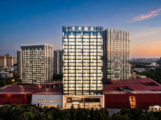 Ji Hotel (Jining High-tech Zone Triangle Green Space)