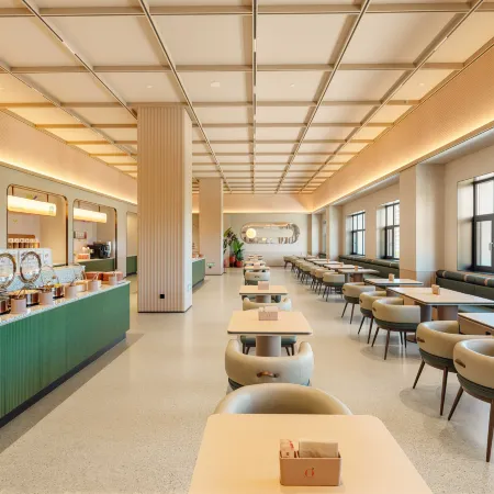 Orange Hotel (Chifeng University Branch)