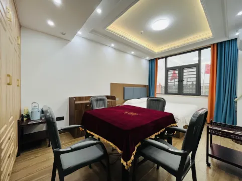 Pengyue Elegant Restaurant Hotel