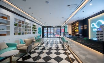 Xana Hotelle (Pingdingshan Heping Road Pedestrian Street)