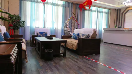 Qitai yunchuang Garden Hotel