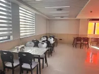 Orange Right Hotel - Frühstück