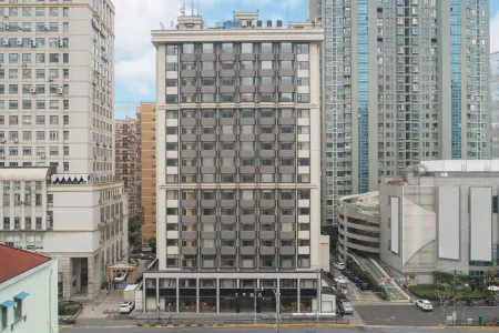 JI Hotel (Shanghai Lujiabang Road Subway Station) Отели рядом с достопримечательностью «Shanghai Confucian Temple»