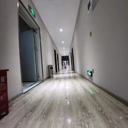 Gangjian Hotel