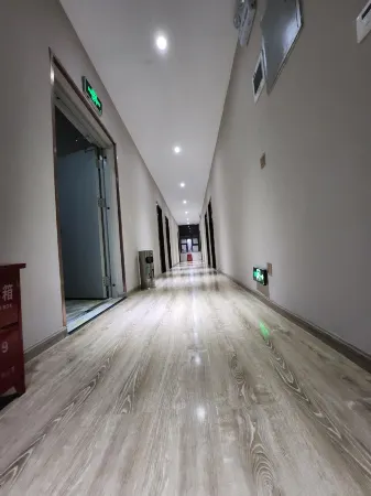 Gangjian Hotel Отели рядом с достопримечательностью «Wunongding Viewing Platform»