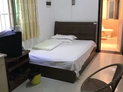 South Station Hotel Hoteller i Dianjun District