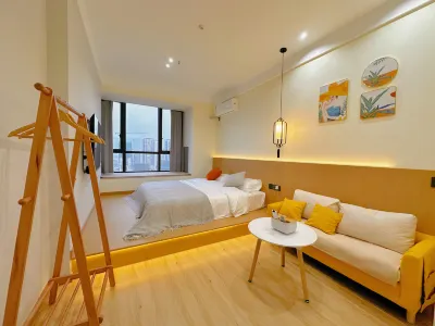 Meet the early summer B&B Hotel (Wanzhou North Railway Station) Hotel in zona Xiefeng Mountain