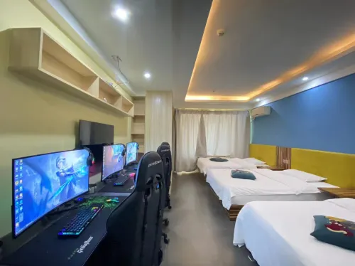 Lieniao E-sports Hotel (Shenglong Square Store)