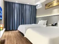 BIue  sky  Boutique  Hotel