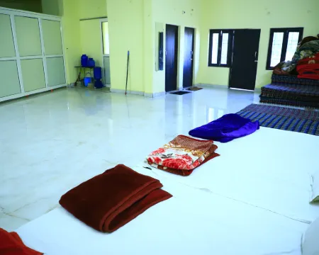 Shivraj Homestay โรงแรมในมธุระ