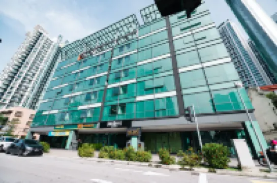 Chill Suites Kuala Lumpur Hotels near Masjid Al-bukhary