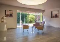 Charme Hôtel, Montbéliard Sud Hotels in Doubs