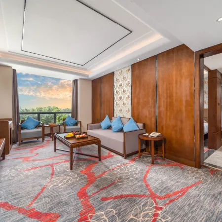 Guilin Lijiang Holiday Hotel