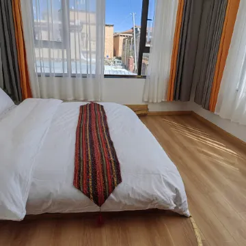 Litang Cloud Homestay