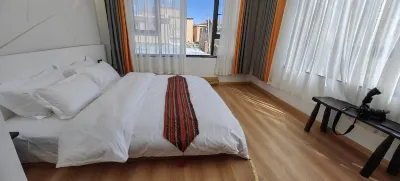 Litang Cloud Homestay Hotels in Litang County