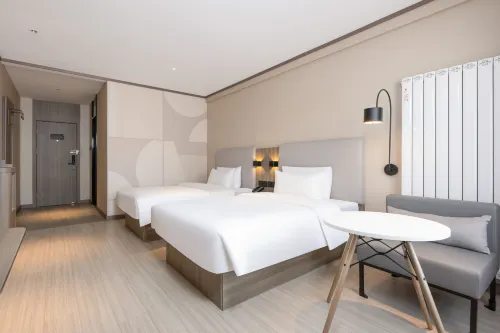 Hanting Hotel (Datong Weidu Avenue Ancient City South Gate Branch) - 2-Star