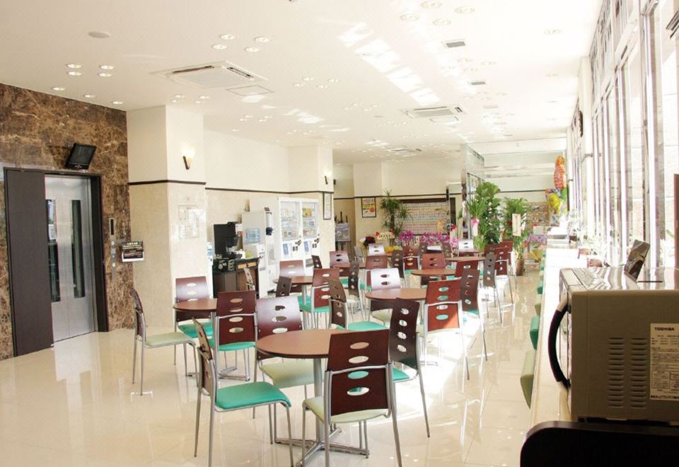 2. 토요코 인 오키..