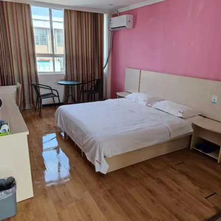 Queshan Langling Express Hotel
