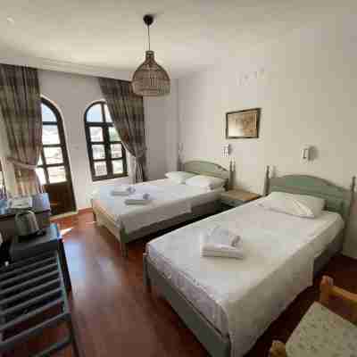 The Diplomat Hotel Rooms