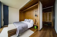 Zixi Guanhe Wonderland Hotel