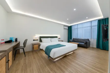 Xishang also builds full-time smart hotel (Haikou Meilan Airport) Отели рядом с достопримечательностью «Qiongtai Normal University (Guilinyang Campus)»