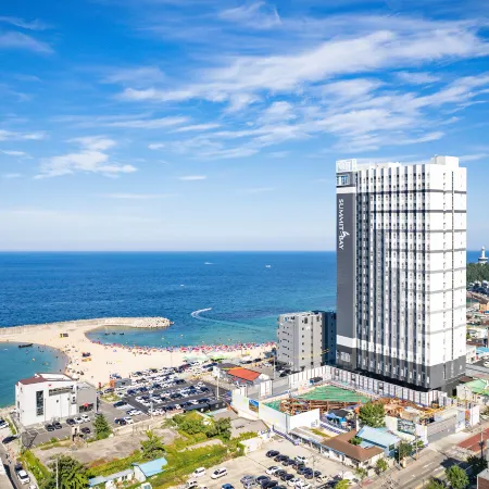 Urbanstay Sokcho Deungdae Beach Отели рядом с достопримечательностью «Стадион Сокчхо»