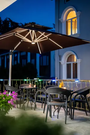 Xiaoshan You Guesthouse(West Lake Manjuelong) Отели рядом с достопримечательностью «Zhijiang College of Zhejiang University of Technology»