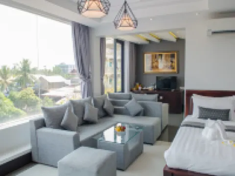 Hotel Five.S Hotels in Kampot