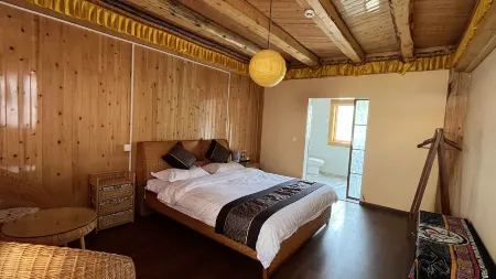 Shangri–La Grassland Crane Valley Inn