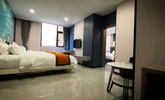 Jinshan Hotel - Housity