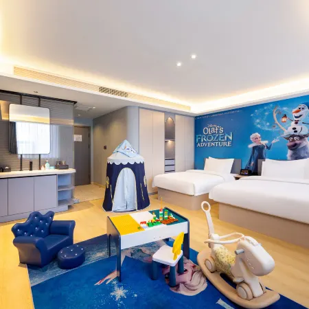Dandong Young Hotel