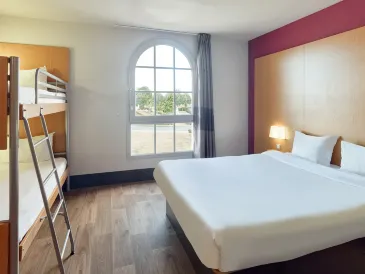 B&B HOTEL near Disneyland® Paris