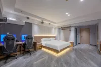 Zujia E-sports Movie Homestay (Shijiazhuang Railway Station Tatan Commercial City)