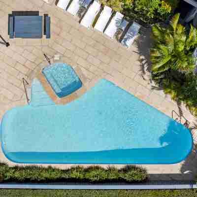 Pacific Resort Broadbeach Hotel Exterior